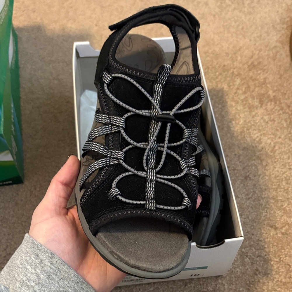 Croft & Barrow Black and Gray Women's Sandals